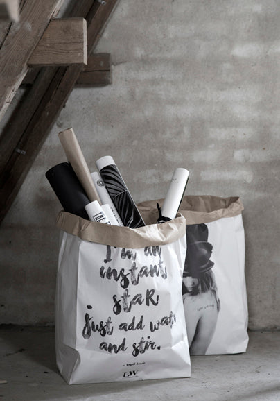 Papiertüte Adele und Ketut