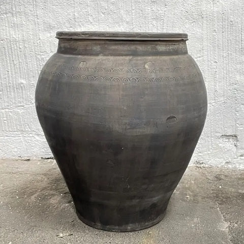 Large Vintage Urn – Ceramic