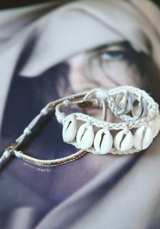 Nori Shell Row Bracelet – Soft Strength by the Sea