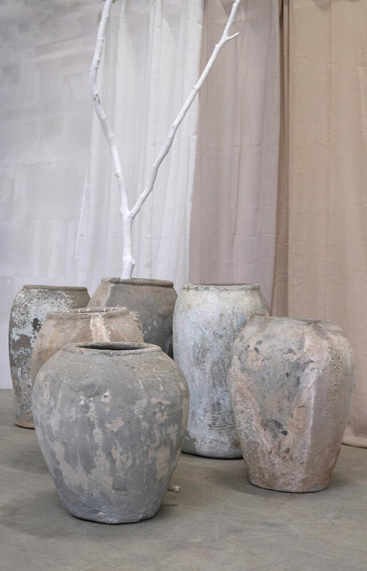 Alter patinierter Tontopf