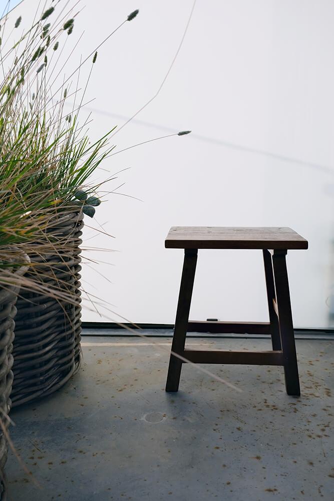 Stool in recycled wood