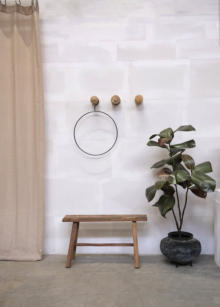 The Circle Keeper — An Iron Ring for Scarves, Towels & Greenery