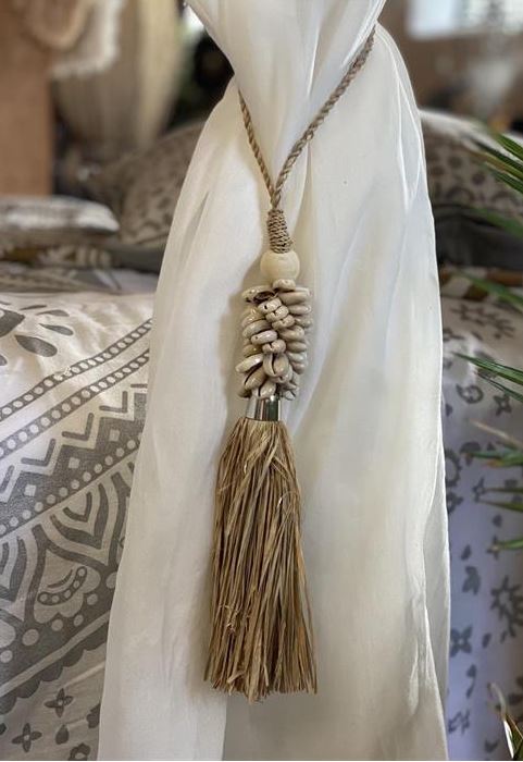 Kunci Raffia Tassel