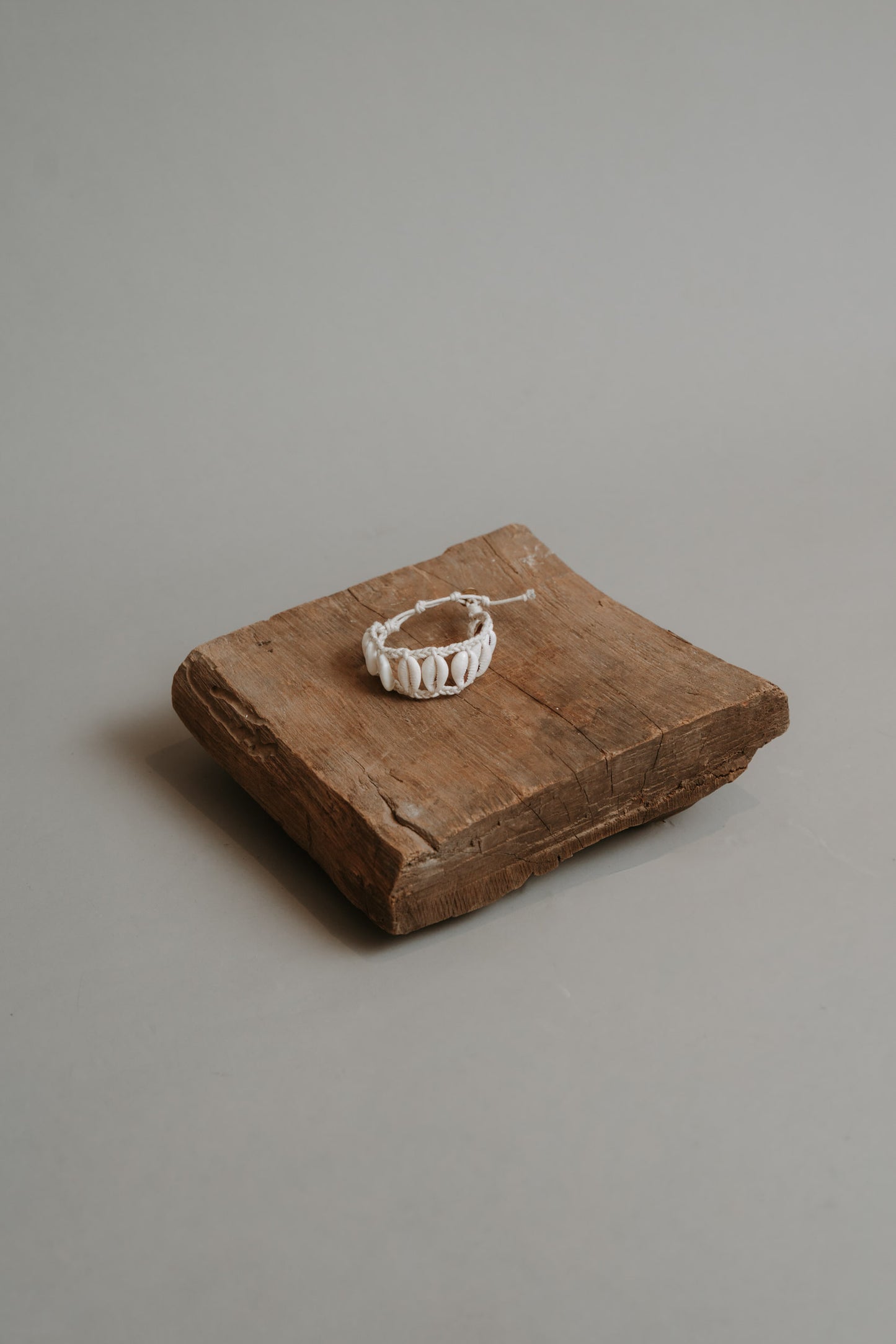 Nori Shell Row Bracelet – Soft Strength by the Sea