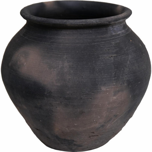 Clay pot