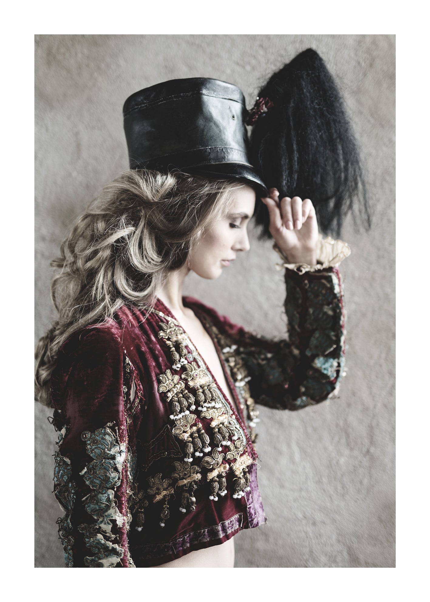 ELLE - The girl in a matador jacket